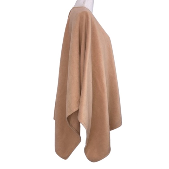 RUANA CAPE Tan Bandless Shawl Throw Over Fleece - Picture 3 of 11
